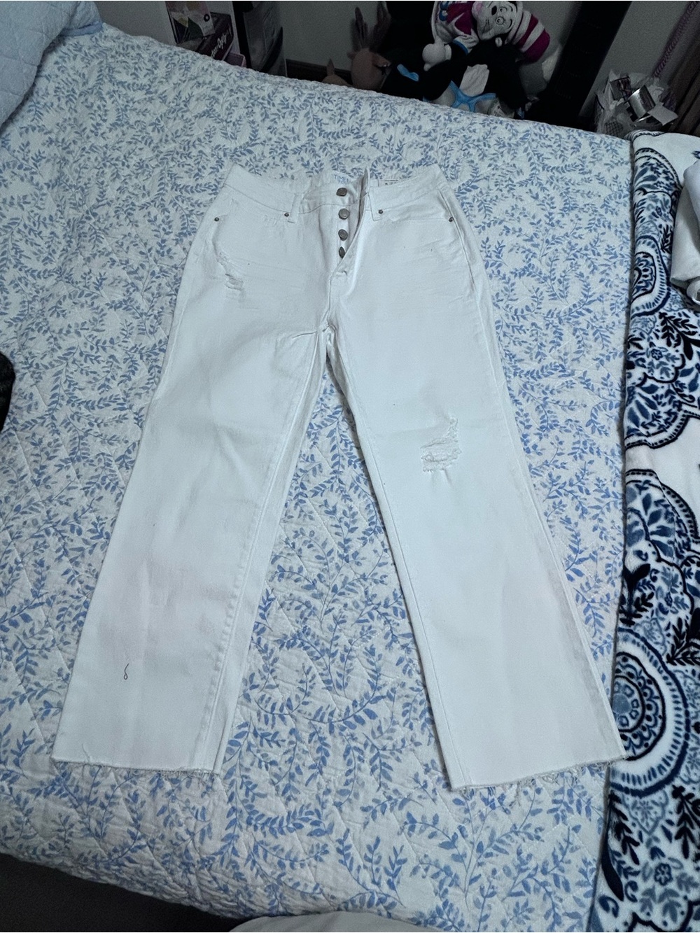 Time and Tru White Straight Leg Jeans